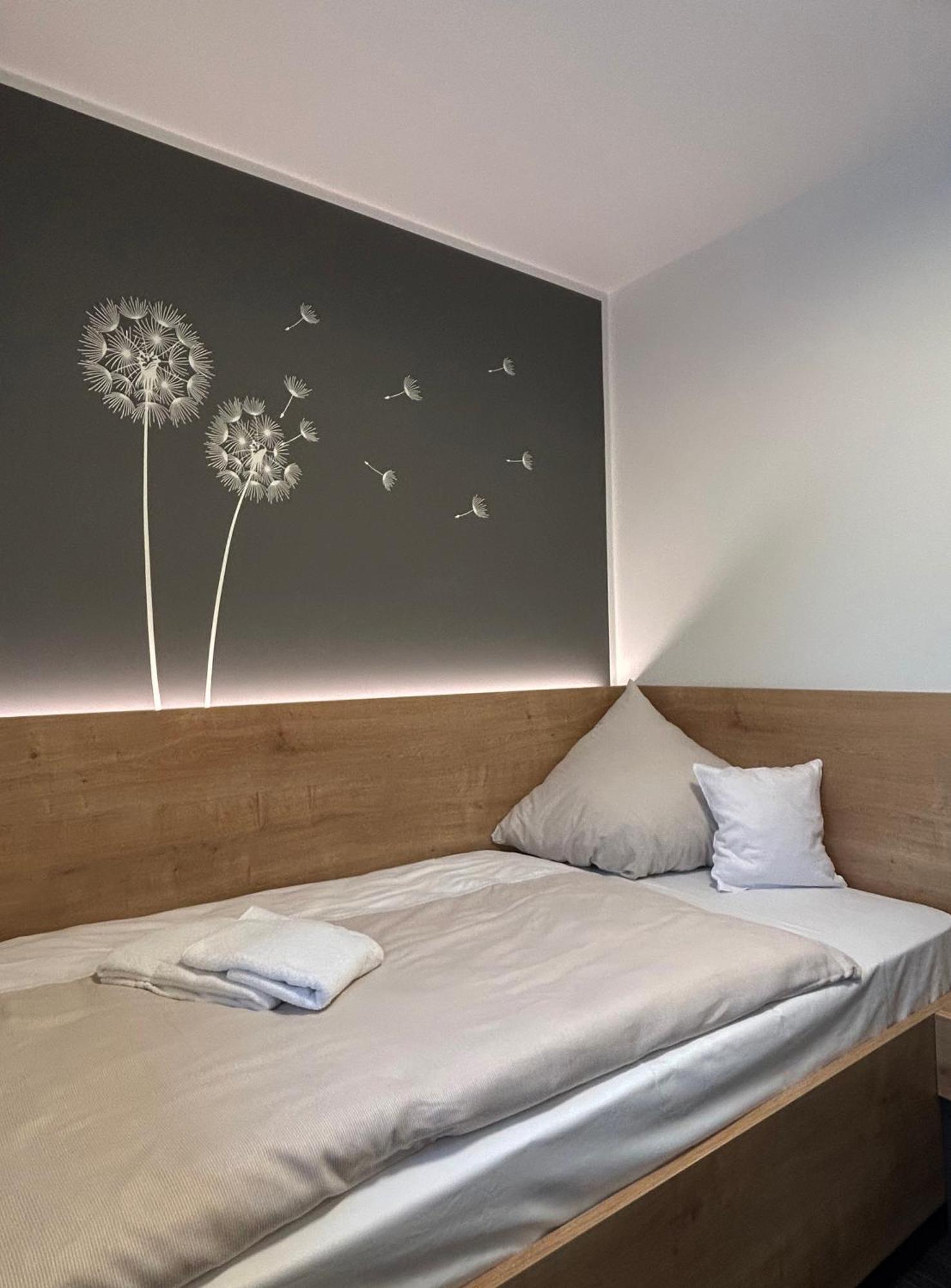 Landhotel Hopster ไรเนอ ภายนอก รูปภาพ